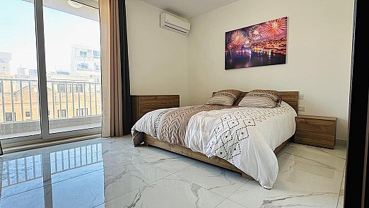 🏡 Spacious 3-Bedroom Apartment – Mellieħa
