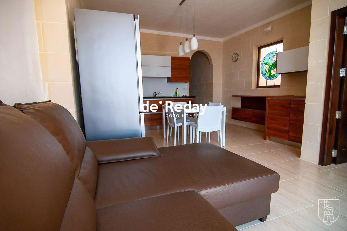 3-bedroom apartment for rent in Nadur - photo 4 of 10