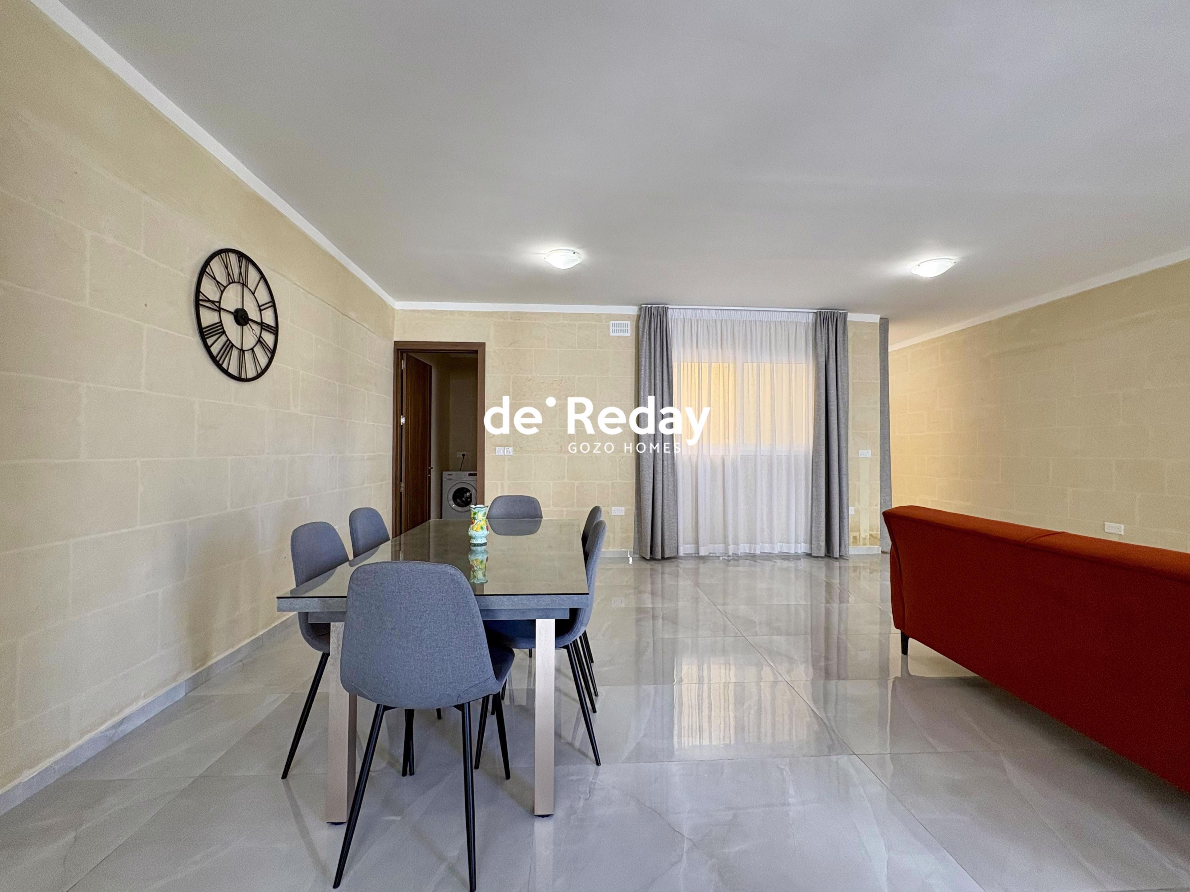 3-bedroom apartment for rent in Victoria - photo 3 of 10
