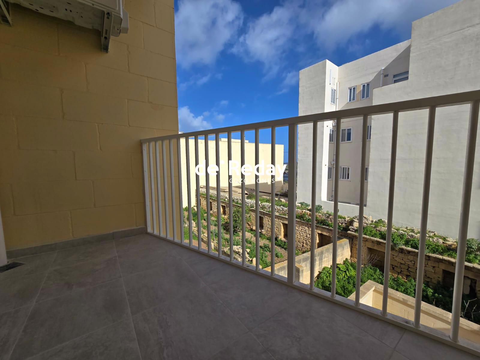 3-bedroom apartment for rent in Victoria - photo 5 of 10