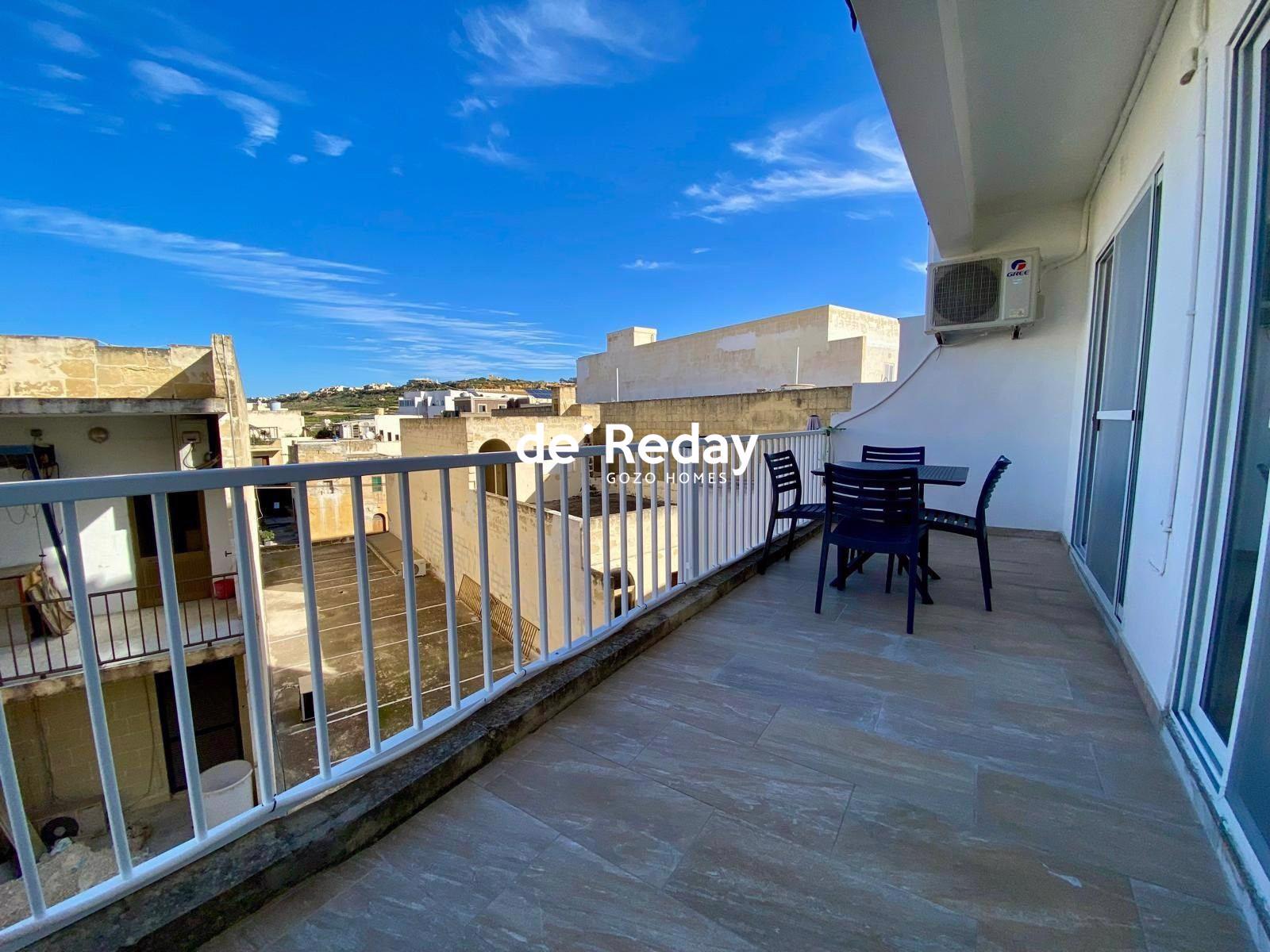 3-bedroom apartment for rent in Victoria - photo 3 of 10