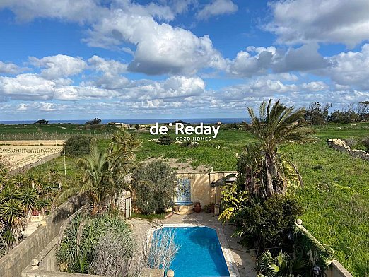 3-bedroom penthouse for rent in Għarb - photo 1 of 10