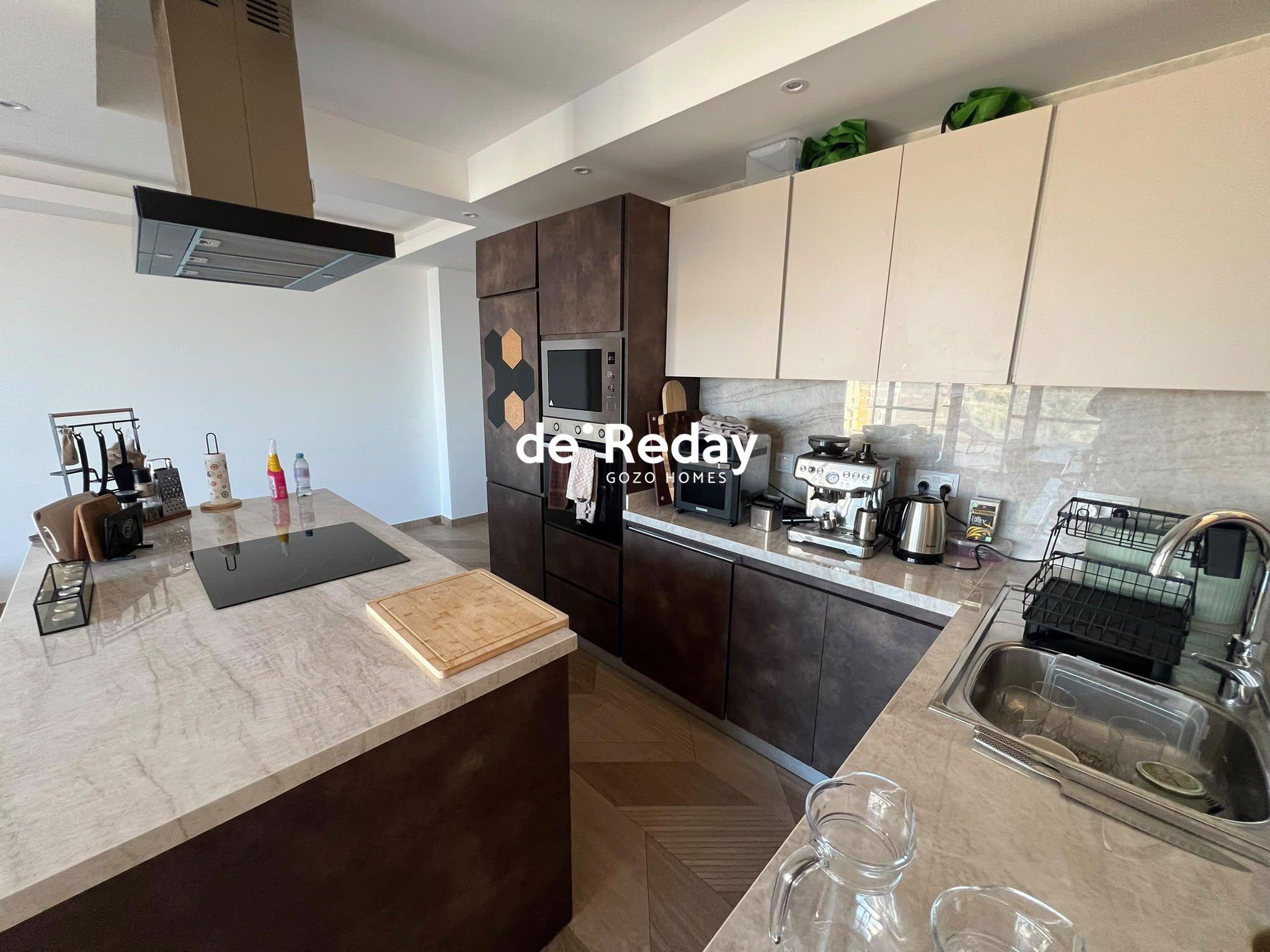 3-bedroom penthouse for rent in Għarb - photo 4 of 10