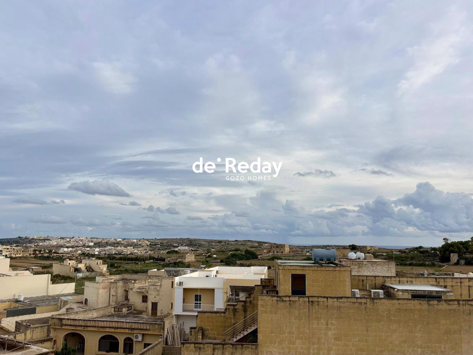 3-bedroom penthouse for rent in Santa Luċija - photo 1 of 10