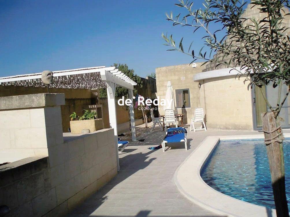 2-bedroom bungalow for rent in Xewkija - photo 4 of 10