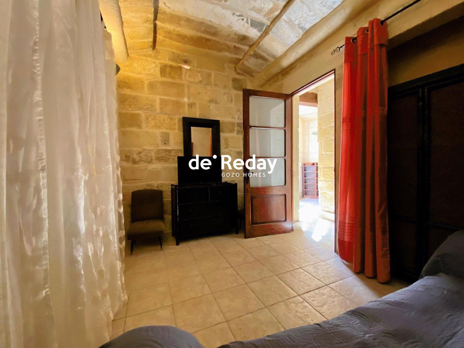 4-bedroom townhouse for rent in Xewkija - photo 5 of 10
