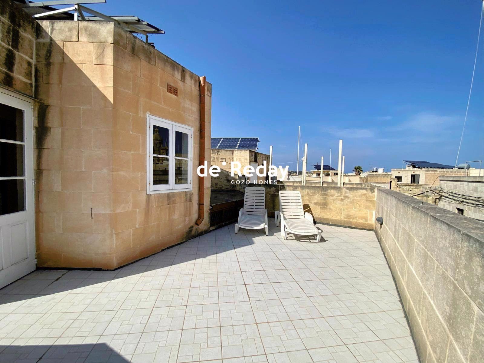 4-bedroom townhouse for rent in Xewkija - photo 7 of 10