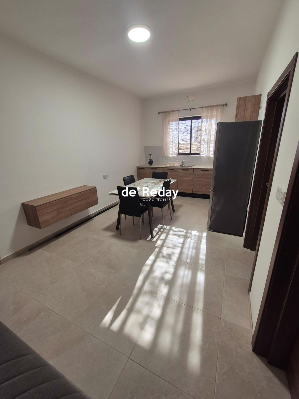 2-bedroom apartment for rent in Fontana - photo 2 of 10