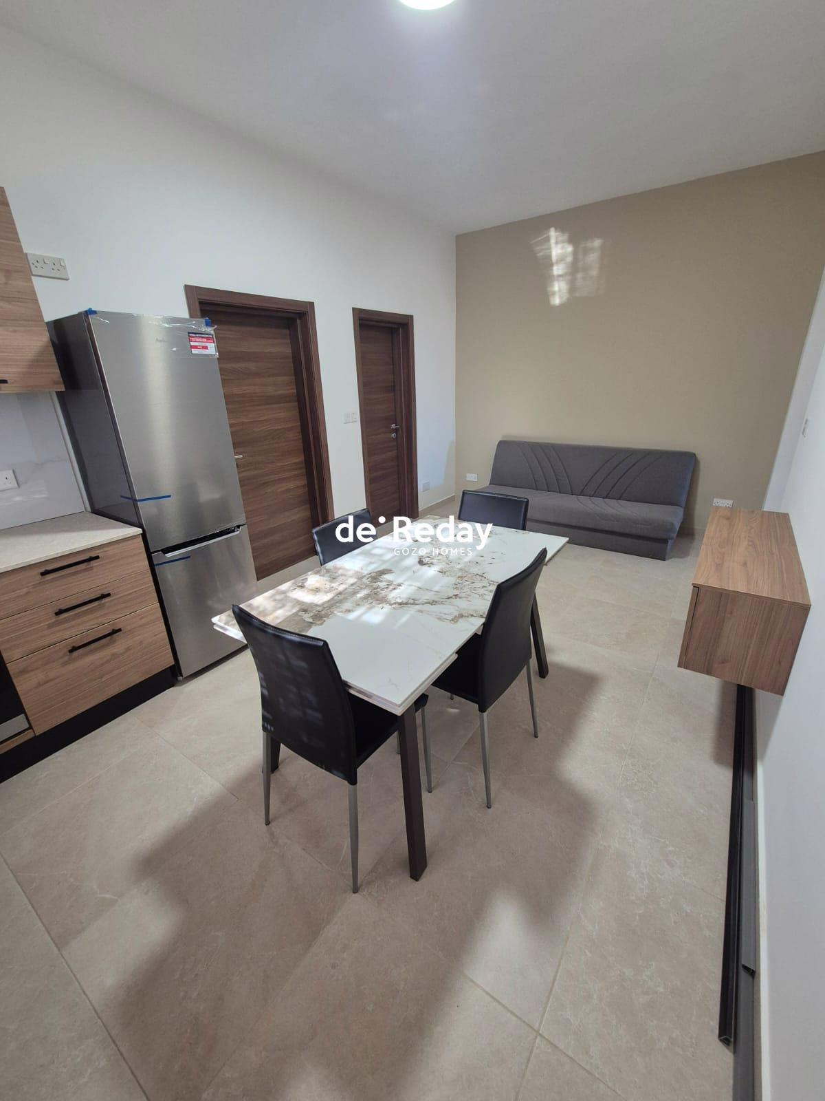 2-bedroom apartment for rent in Fontana - photo 4 of 10