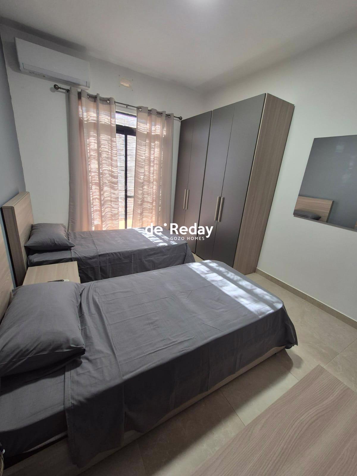 2-bedroom apartment for rent in Fontana - photo 6 of 10